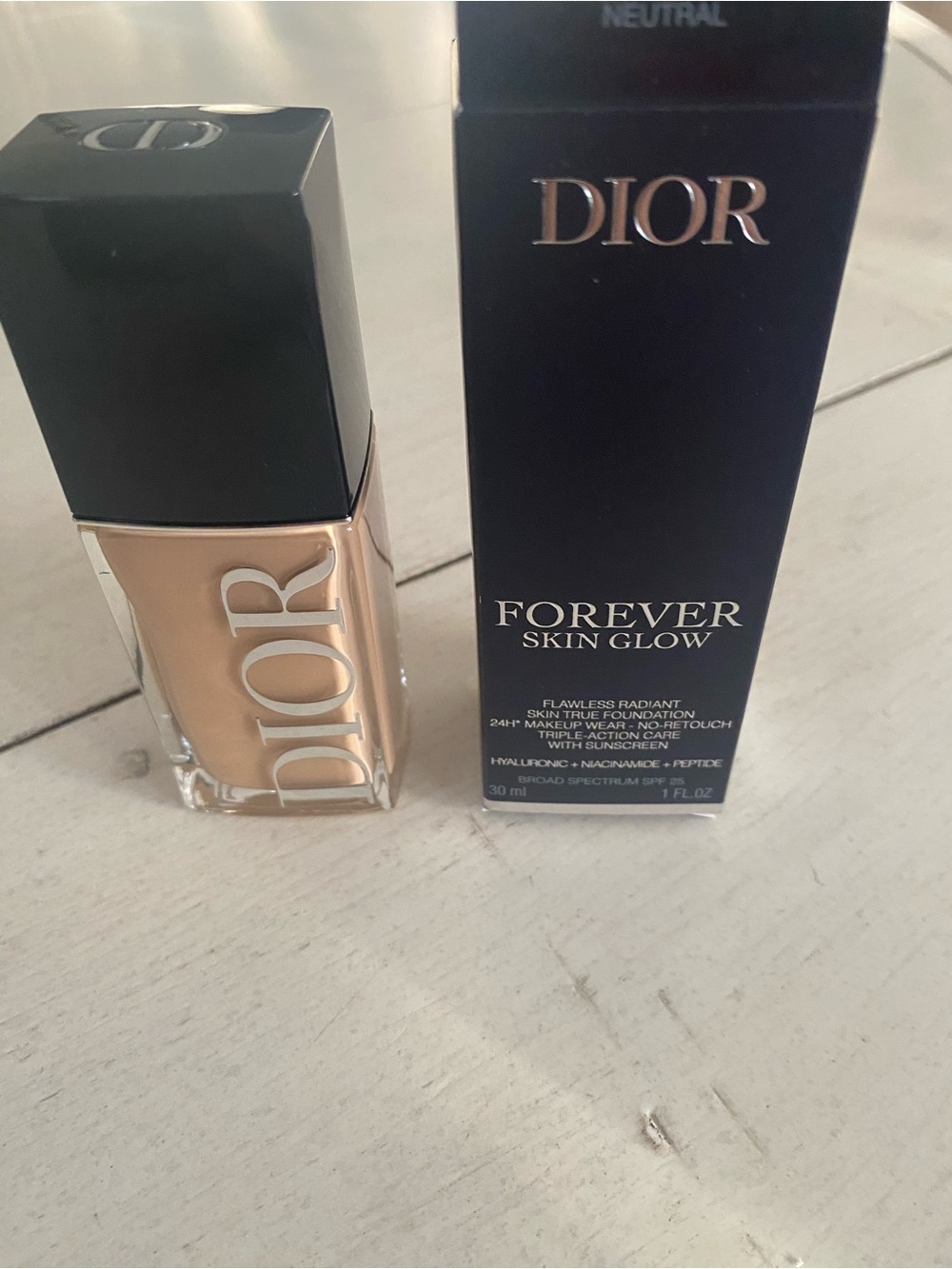Dior Forever Skin Glow Foundation in 2.5 N